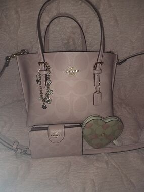 Coach Pink Leather Tote Handbag with Matching Wallet